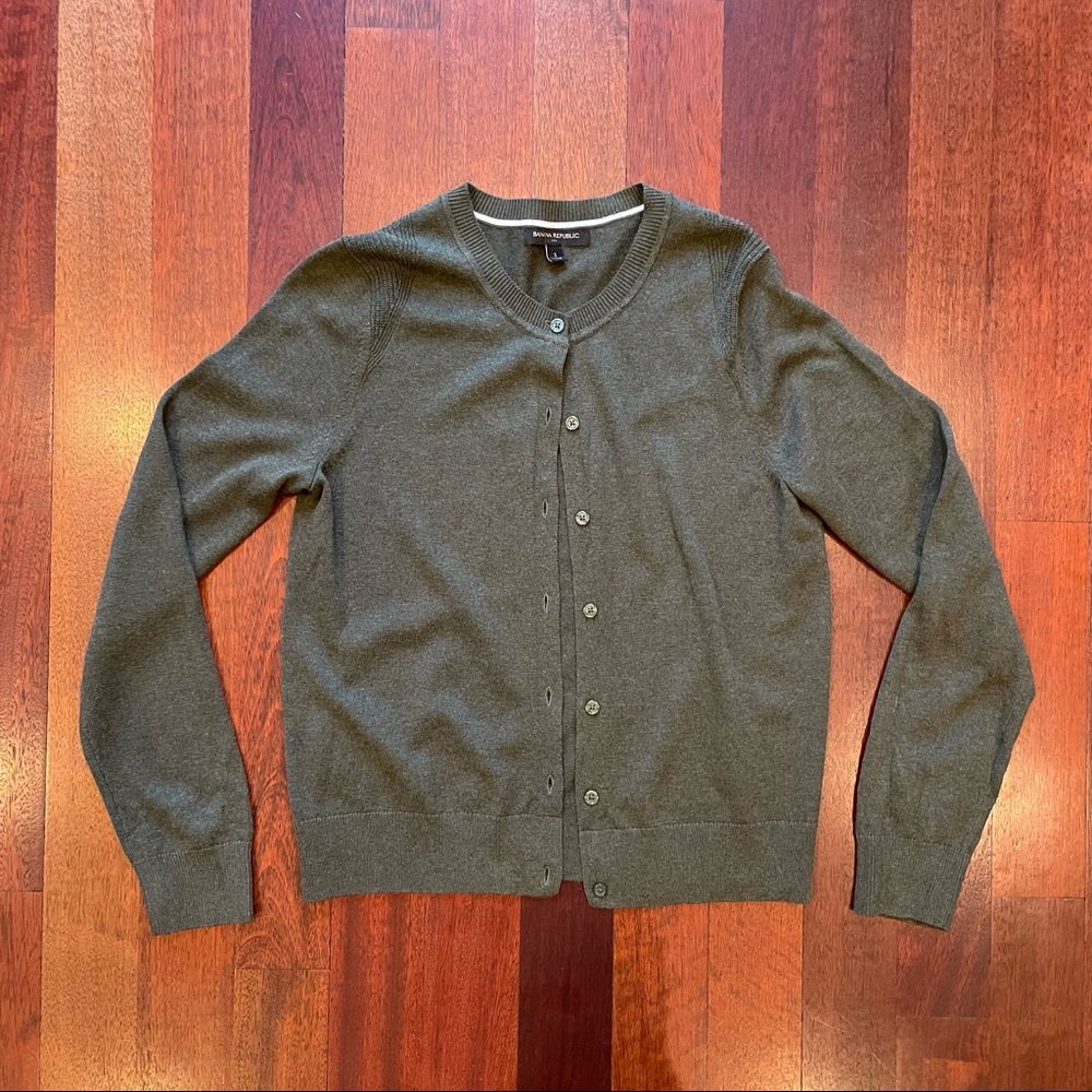 Banana Republic Olive Green Crew Neck Cardigan